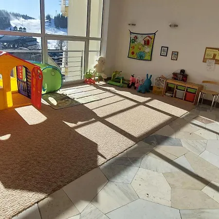 4-izbovy V Centre Na Donovaloch *