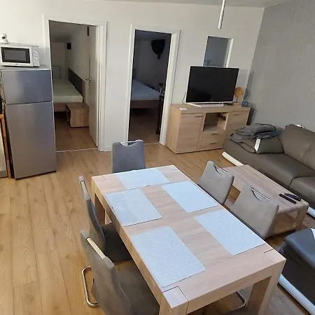4-izbovy V Centre Na Donovaloch *