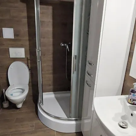 Apartmán 4-izbovy V Centre Na Donovaloch *